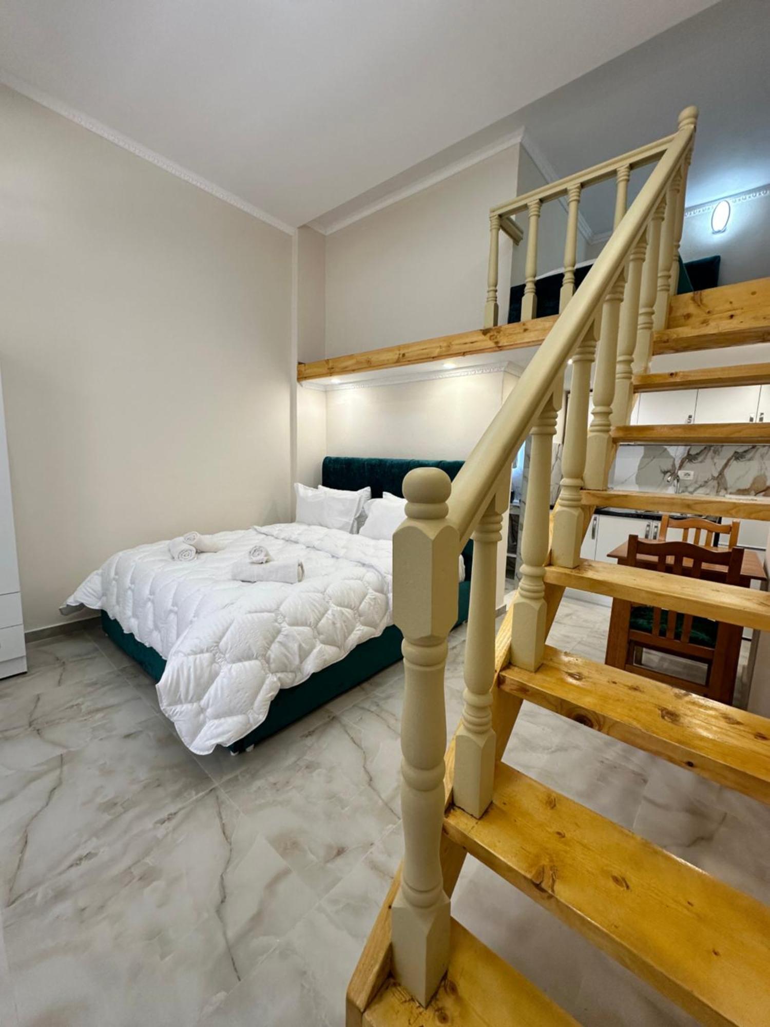 Troy Aparthotel Durres Bagian luar foto