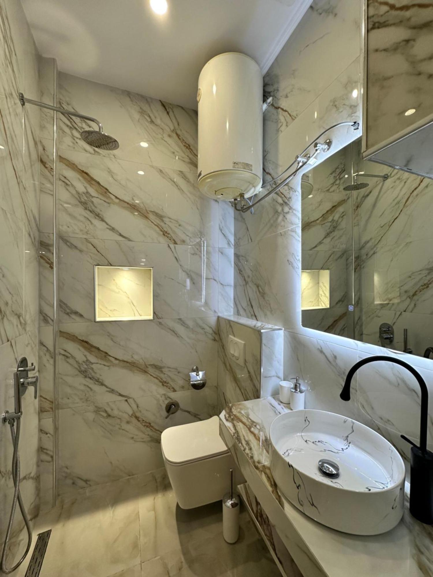 Troy Aparthotel Durres Bagian luar foto
